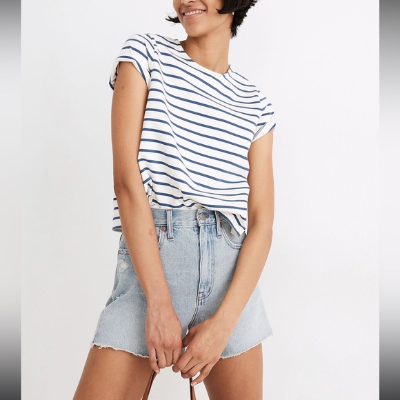 Madewell Pants - Madewell Momjean Short in Byers Wash: Ripped Edition